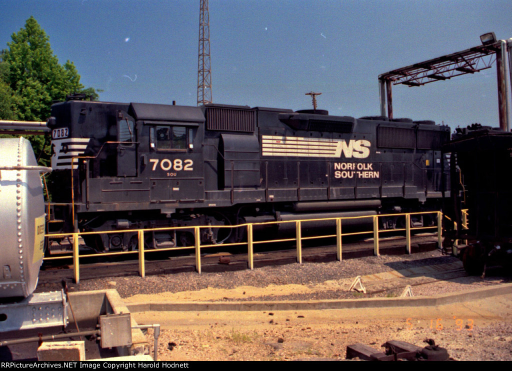 NS 7082